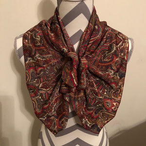 Mademoiselle Scarf with Velcro Closure